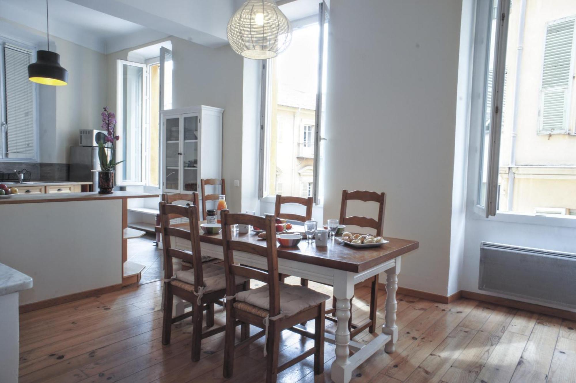Ze Perfect Place - Spacieux - Cours Saleya - 2 Chb - 2 Sdb - Ac Nizza